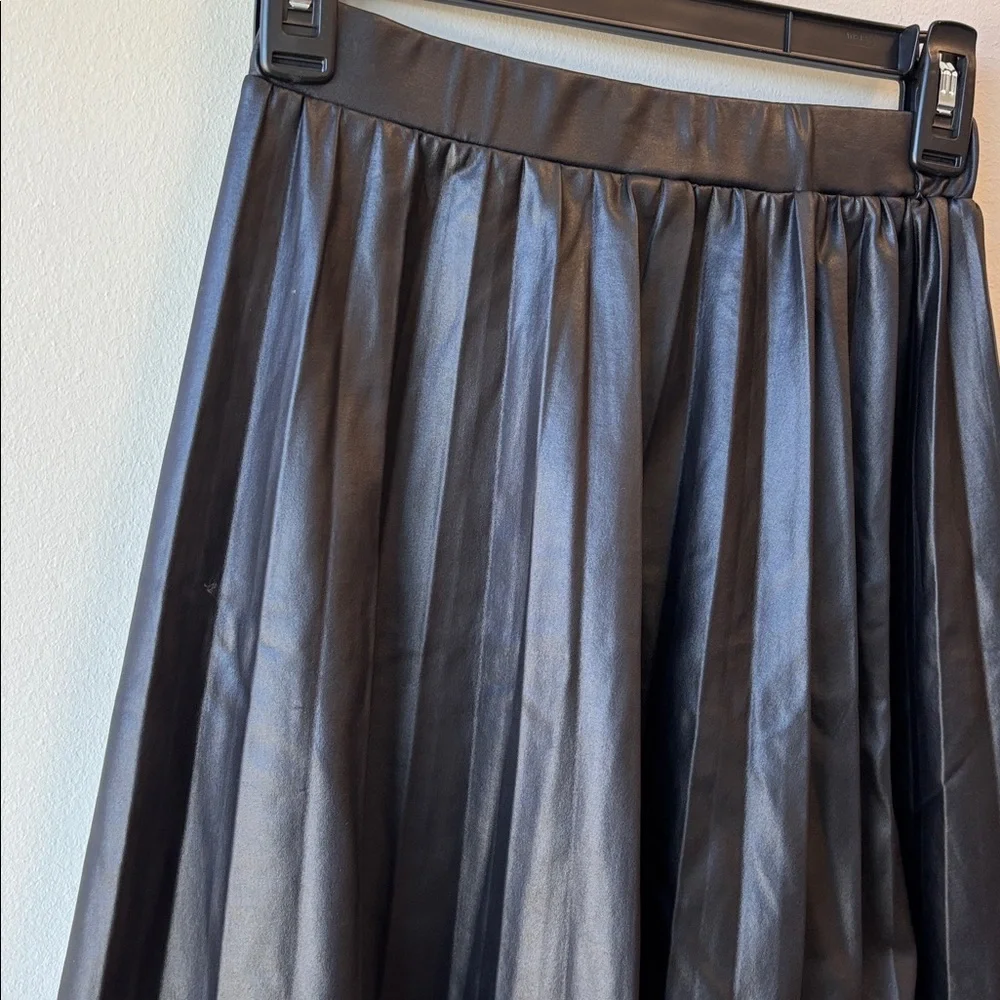 Nev & Lizzie Black Skirt